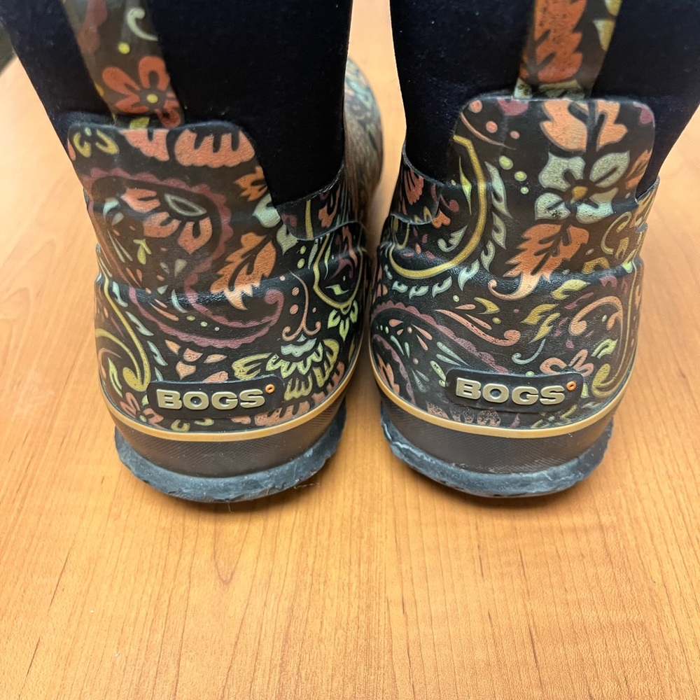 Bogs Woman’s paisley Floral Patterned Boots size 11 EUC - Picture 7 of 9
